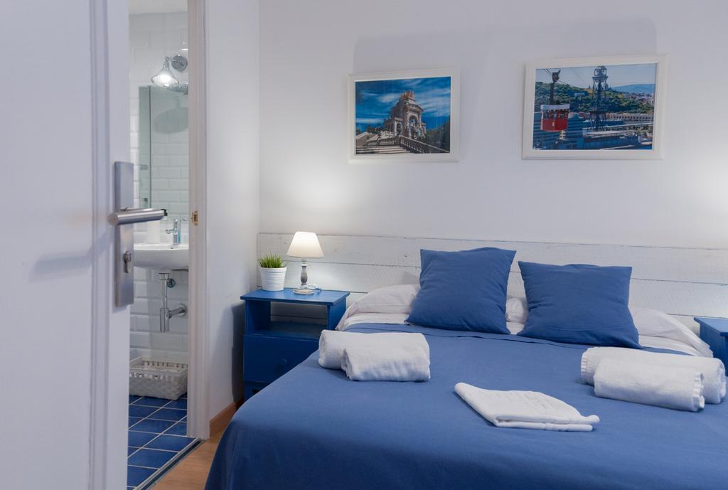 Blue Barcelona Bed & Breakfast Exterior photo