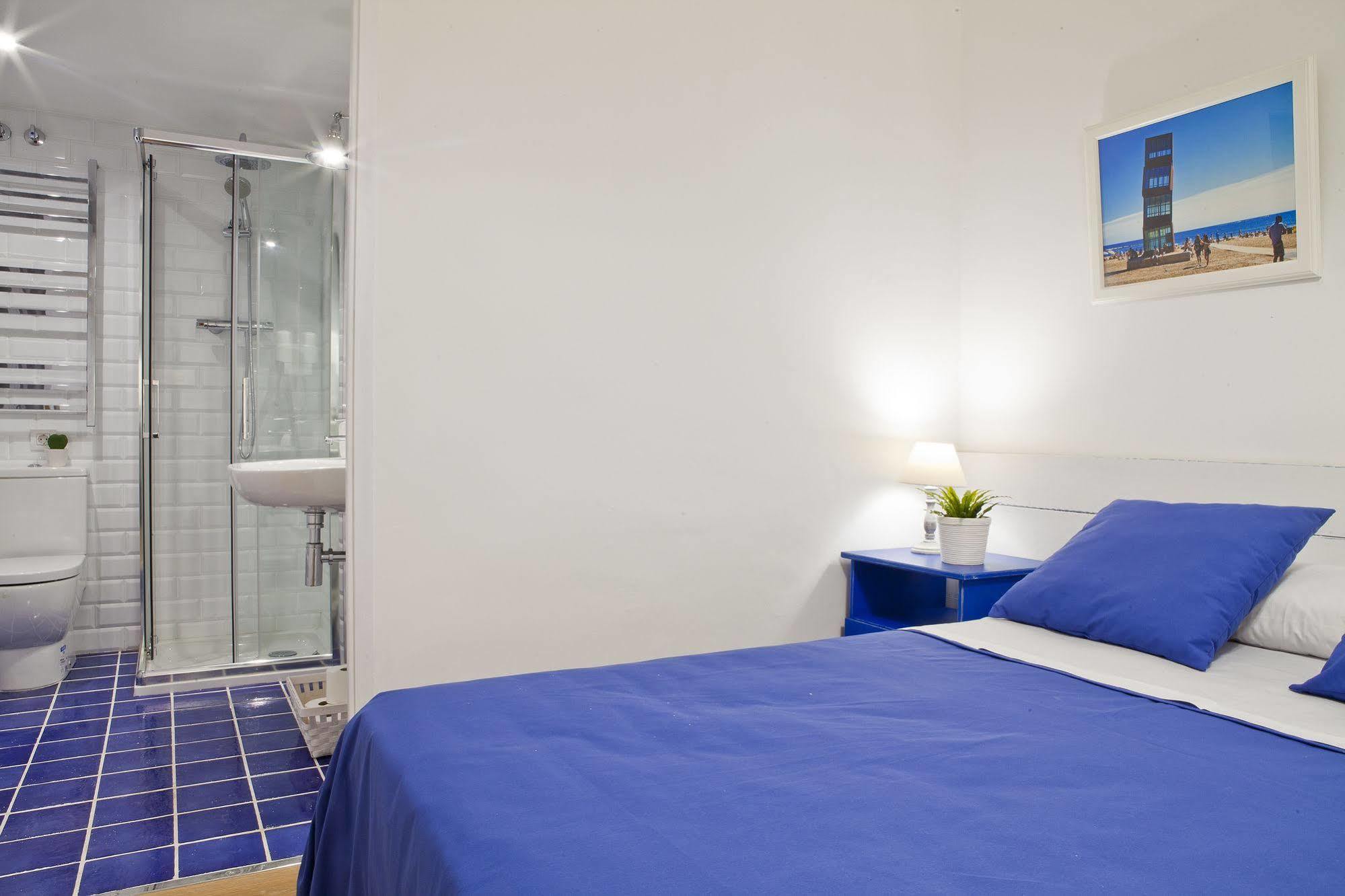 Blue Barcelona Bed & Breakfast Exterior photo